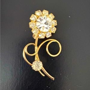 Vintage Gold-tone Flower with Stem Rhinestones Pin Brooch -Gently Used